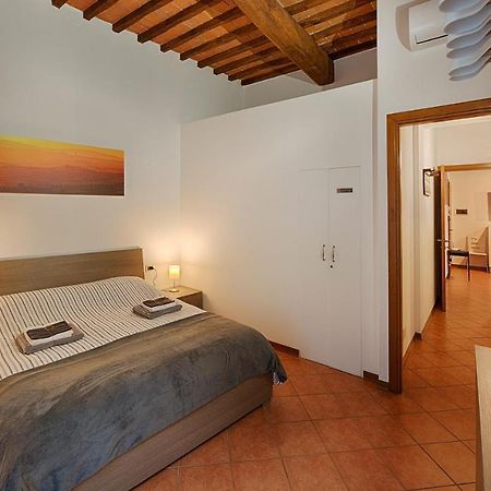 Casazappa - In Centro A Piedi, Parcheggio E Giardino Privato Apartment Сиена Екстериор снимка
