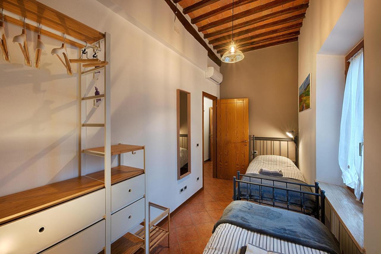 Casazappa - In Centro A Piedi, Parcheggio E Giardino Privato Apartment Сиена Екстериор снимка